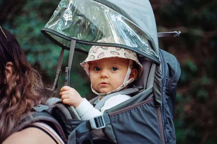 Comparatif de porte bébé de randonnée - Les Petits Baroudeurs